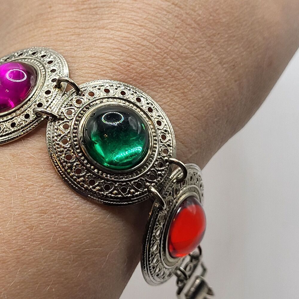 Stunning Bohemain Reflective Cabochon Bracelet 7.5in